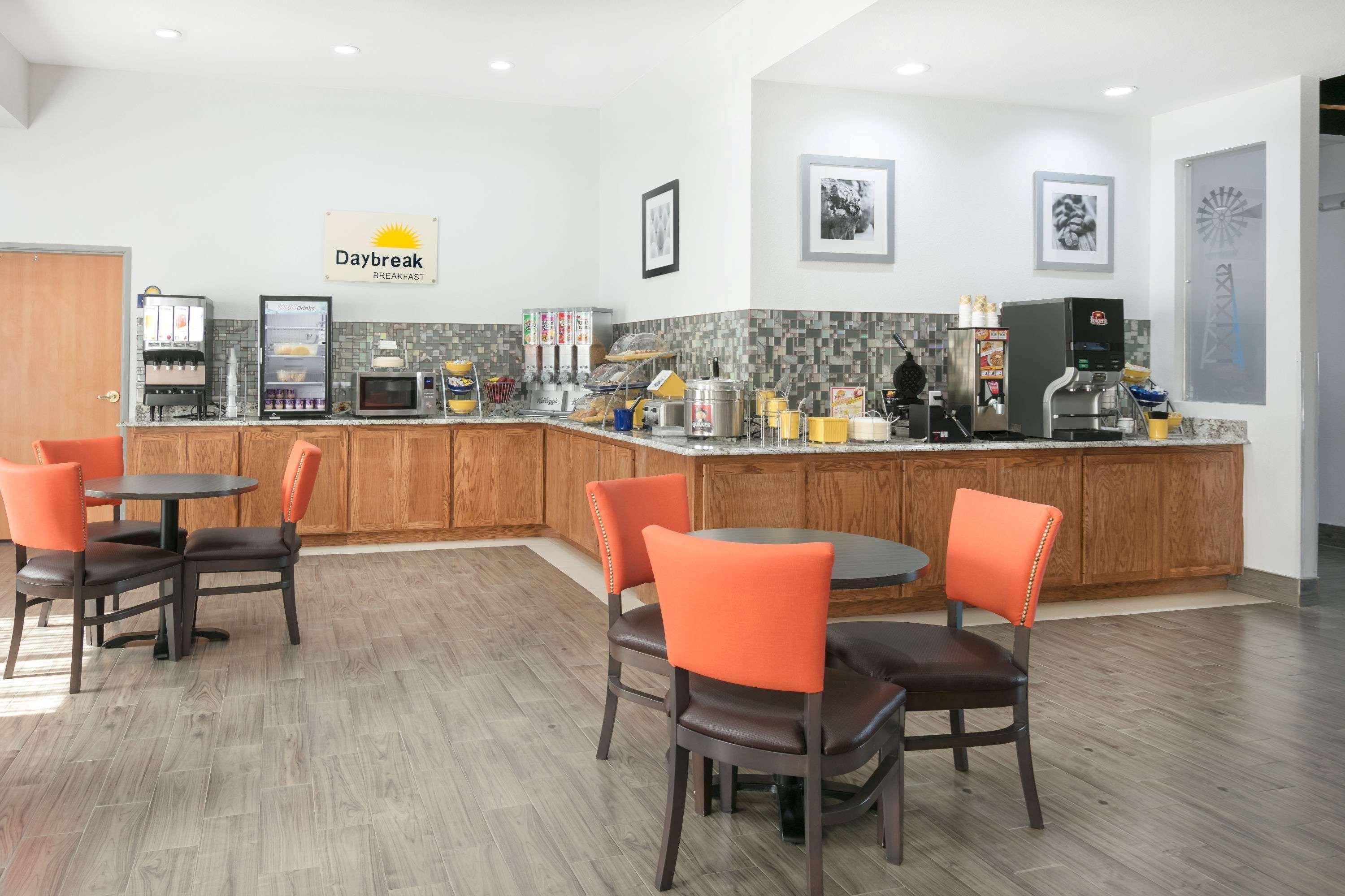 Hotel Days & By Wyndham Medical Center