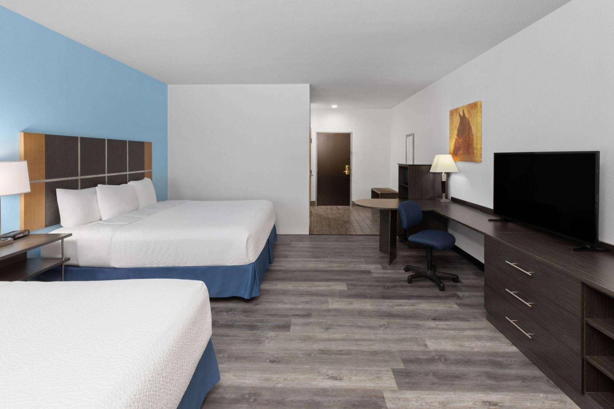 Days & By Wyndham Medical Center Hotel Lubbock