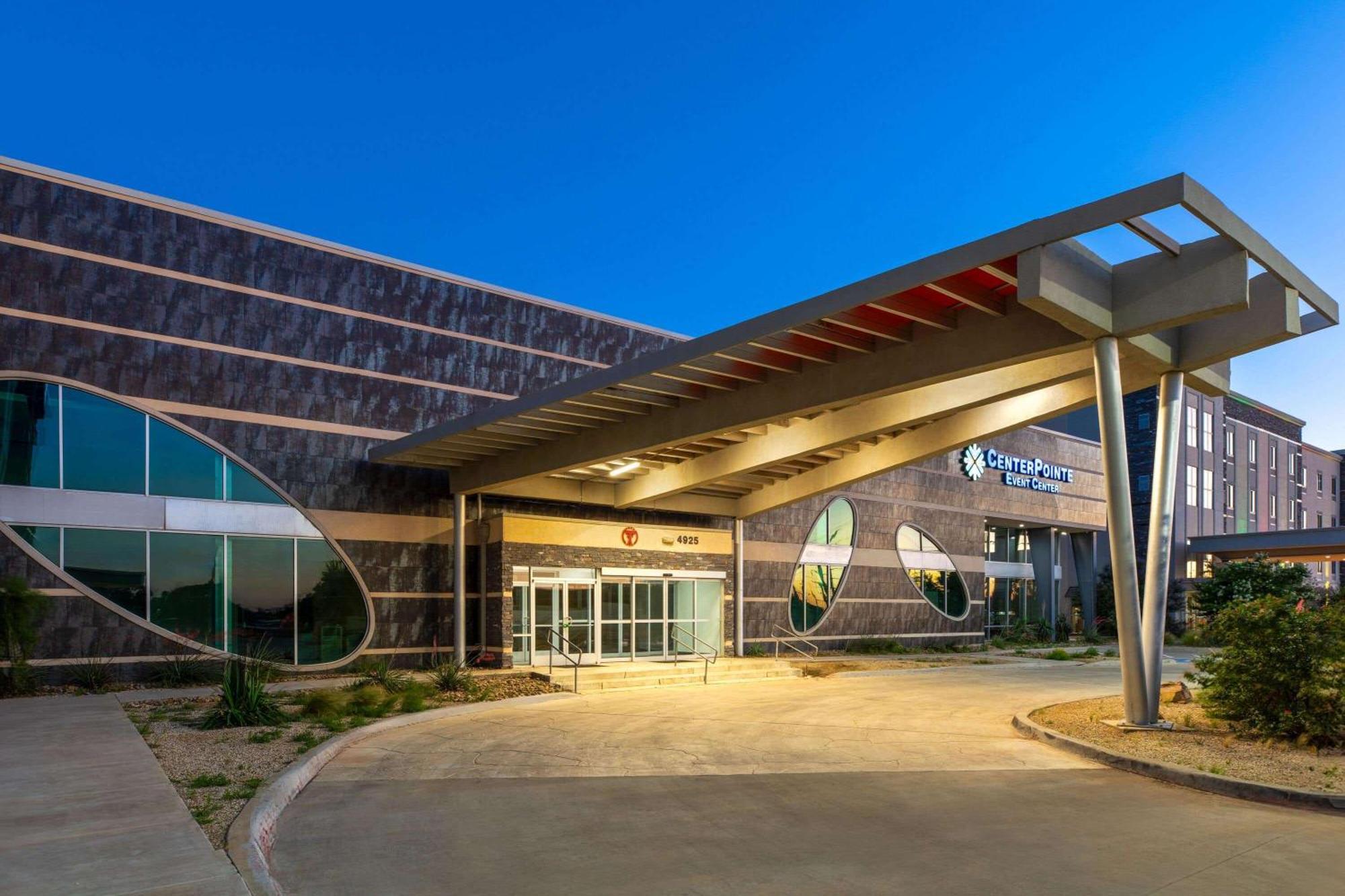 Days & By Wyndham Medical Center 2*