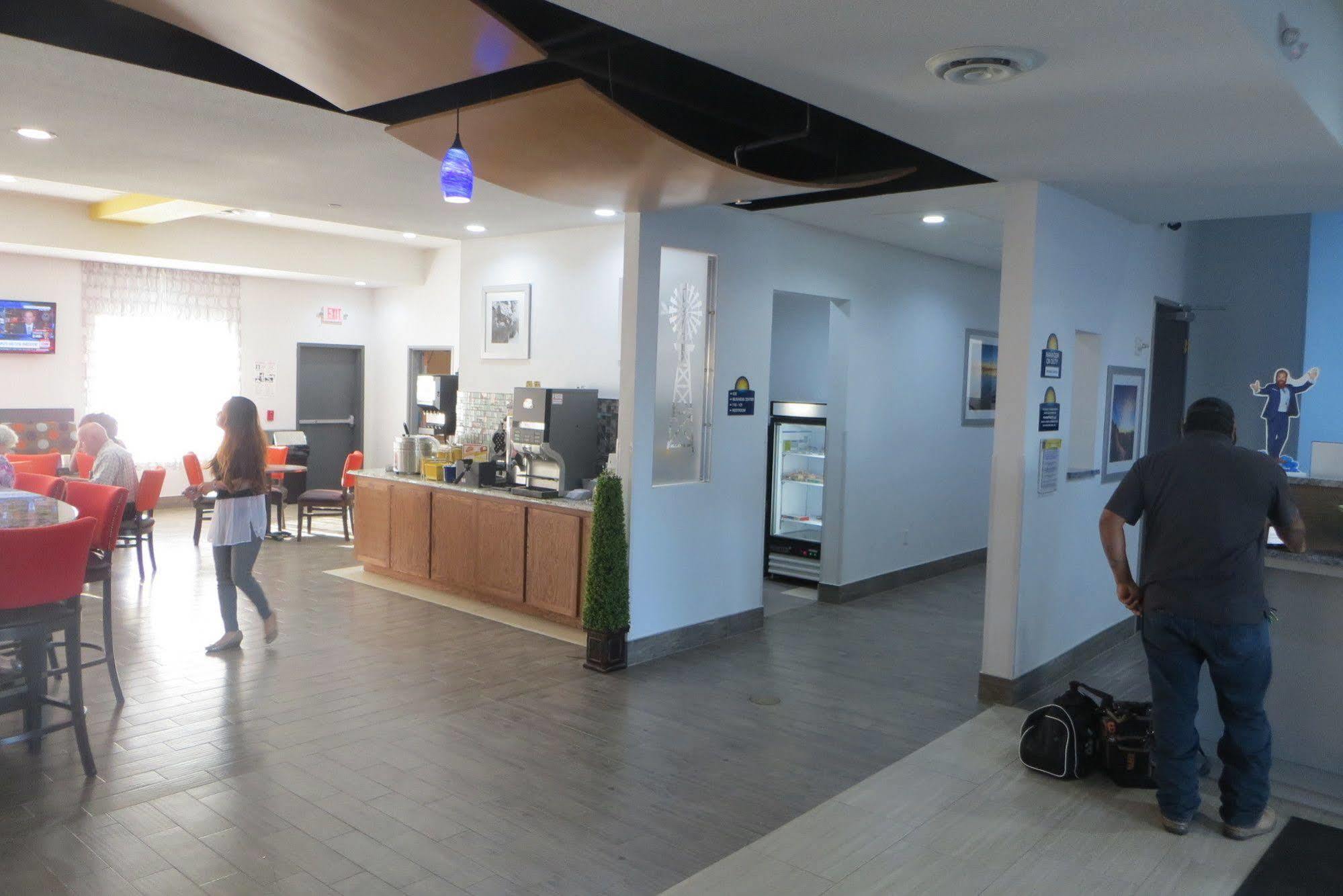 Hotel Days & By Wyndham Medical Center Lubbock